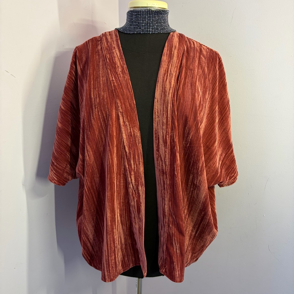 A new day Shrug, EUC, One size